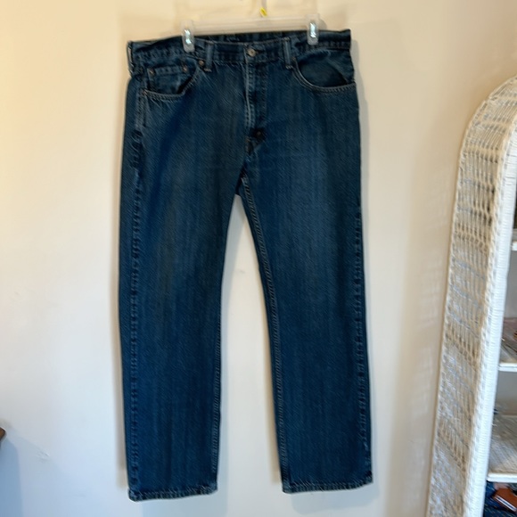 Levi's 559 Men's Relaxed Straight Jeans Size 38X34 Measure 32 Comfort Some Wear - Picture 3 of 13